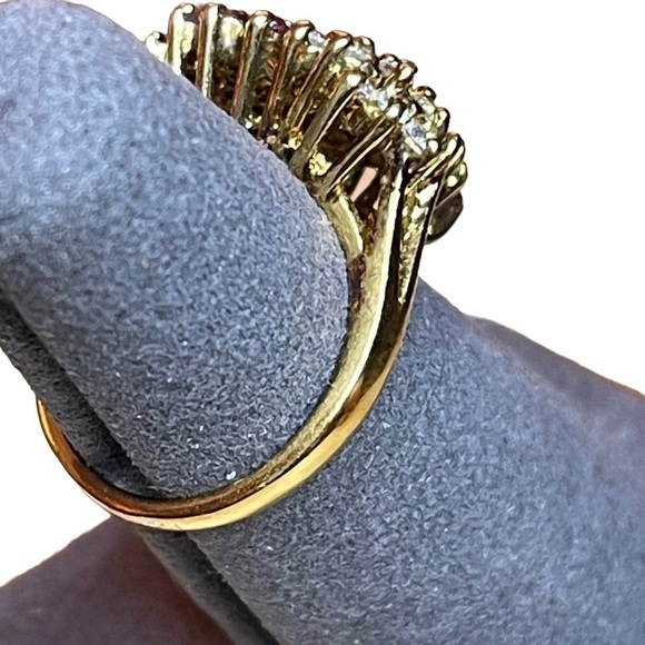 Estate Gold Vermeil 925 Sterling Silver Ruby & CZ Cluster Heart Cocktail Ring - Picture 6 of 9